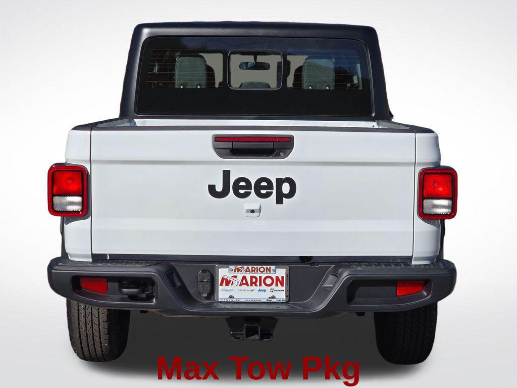 new 2026 Jeep Gladiator car, priced at $38,464