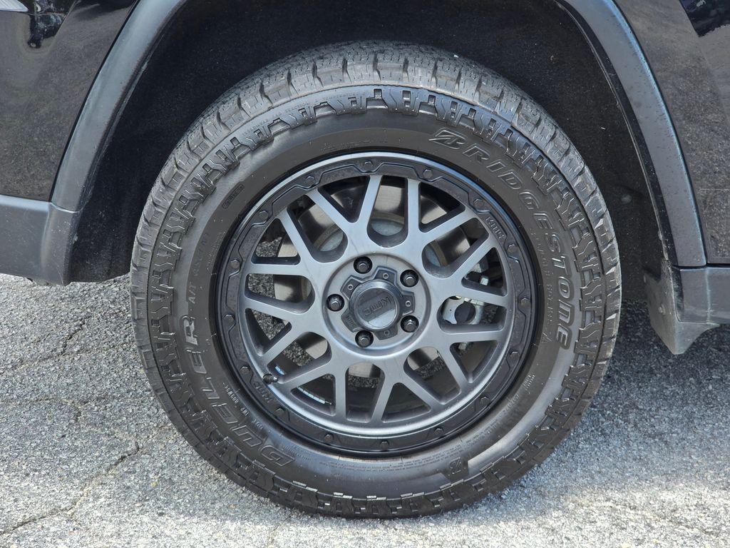 used 2018 Jeep Grand Cherokee car, priced at $21,099
