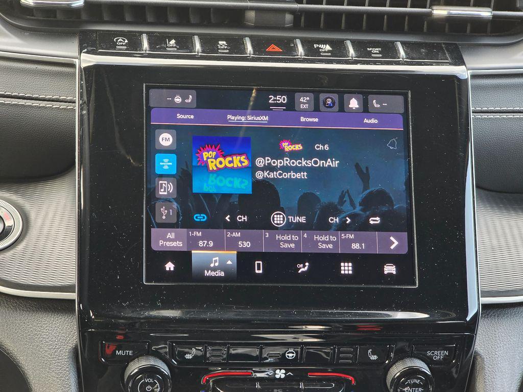 used 2024 Jeep Grand Cherokee L car, priced at $28,977