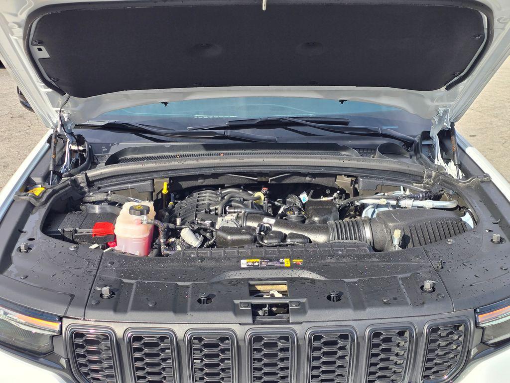 used 2024 Jeep Grand Cherokee L car, priced at $28,977