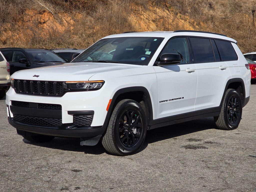 used 2024 Jeep Grand Cherokee L car, priced at $28,977
