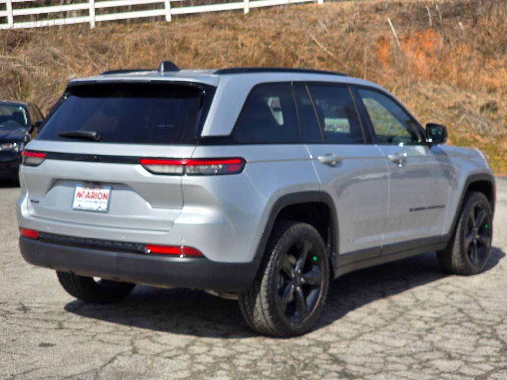 used 2025 Jeep Grand Cherokee car, priced at $33,777
