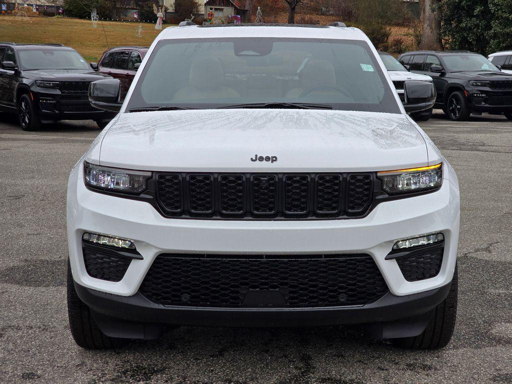new 2025 Jeep Grand Cherokee car, priced at $45,760