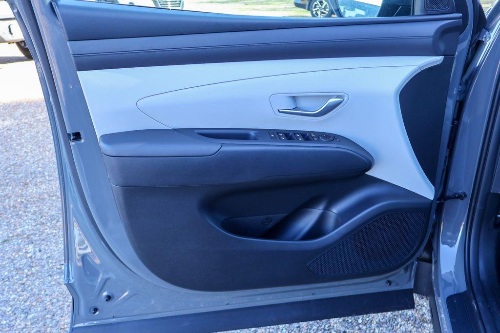 new 2026 Hyundai Tucson car, priced at $28,956