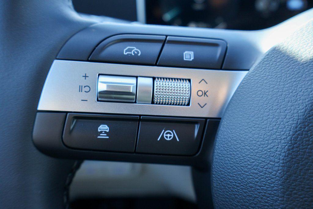 new 2026 Hyundai TUCSON Hybrid car, priced at $33,629