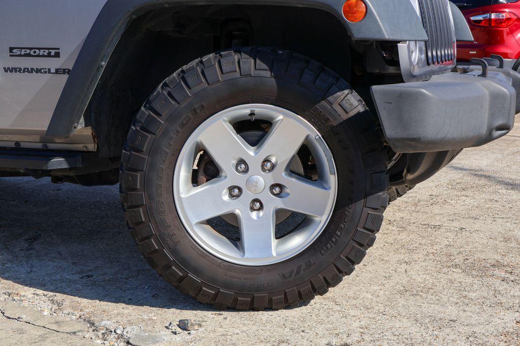 used 2015 Jeep Wrangler car, priced at $13,907