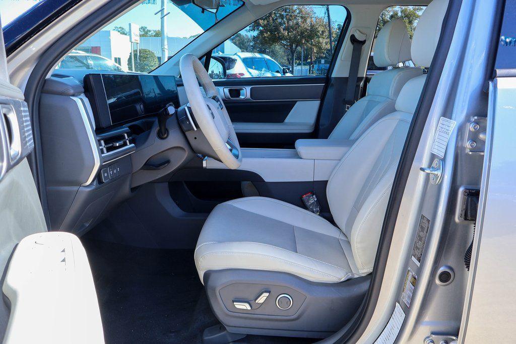 used 2025 Hyundai Santa Fe car, priced at $29,994