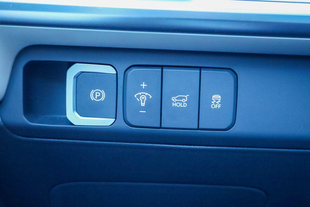 used 2025 Hyundai Santa Fe car, priced at $29,994