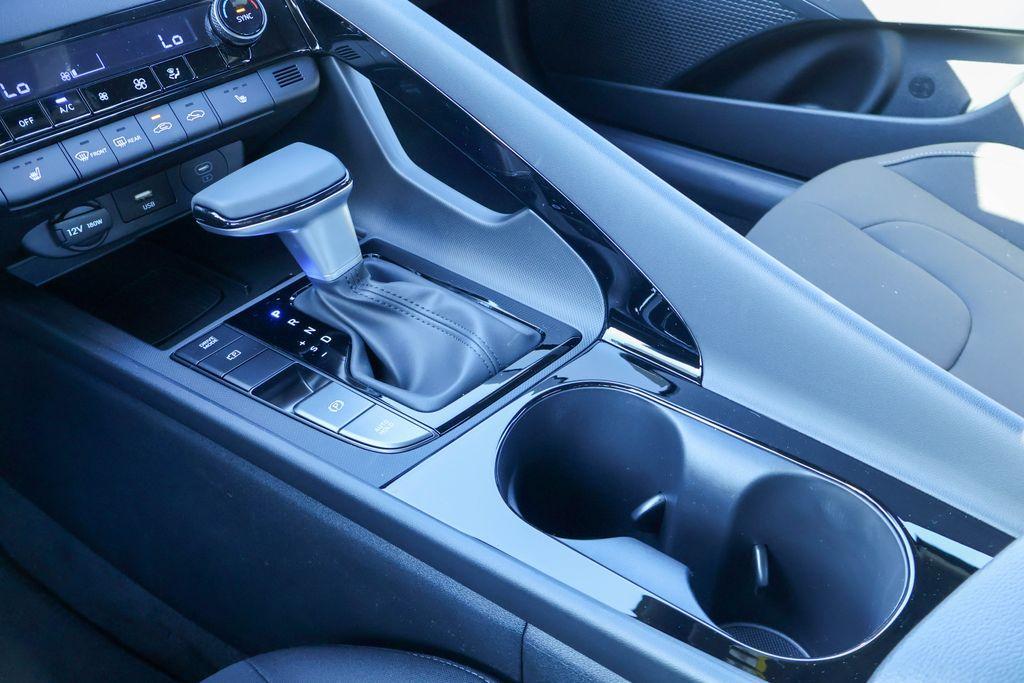 new 2026 Hyundai Elantra car, priced at $24,034
