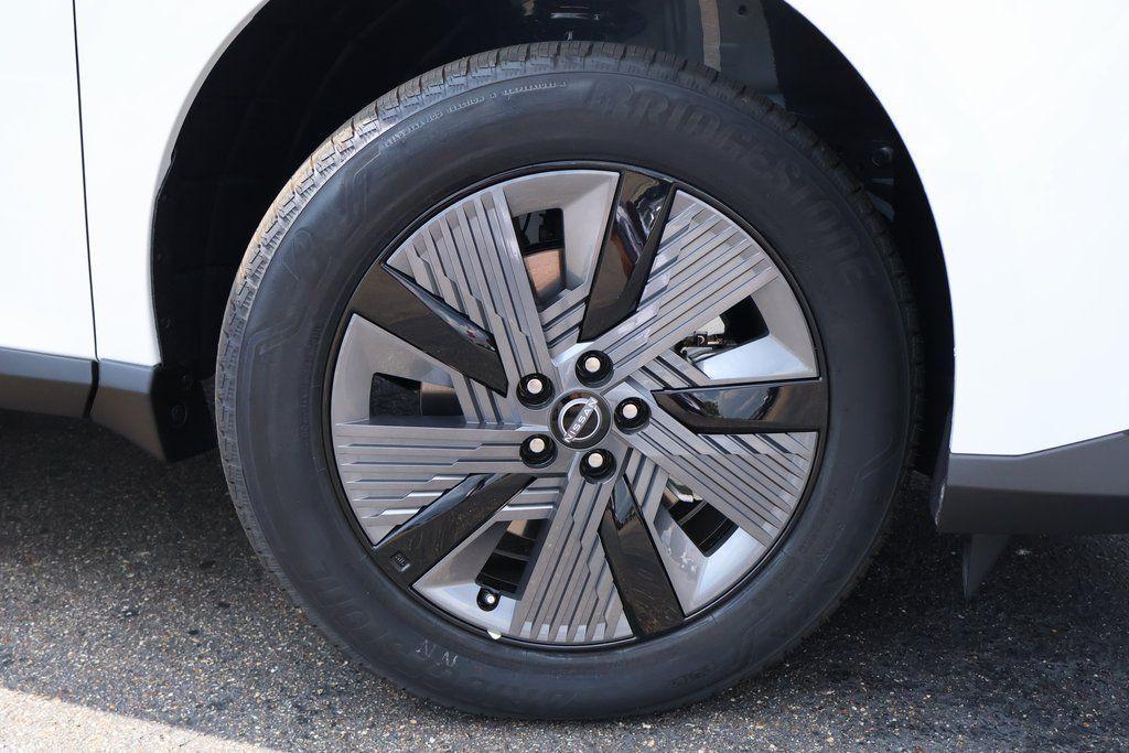 new 2025 Nissan Murano car, priced at $40,043