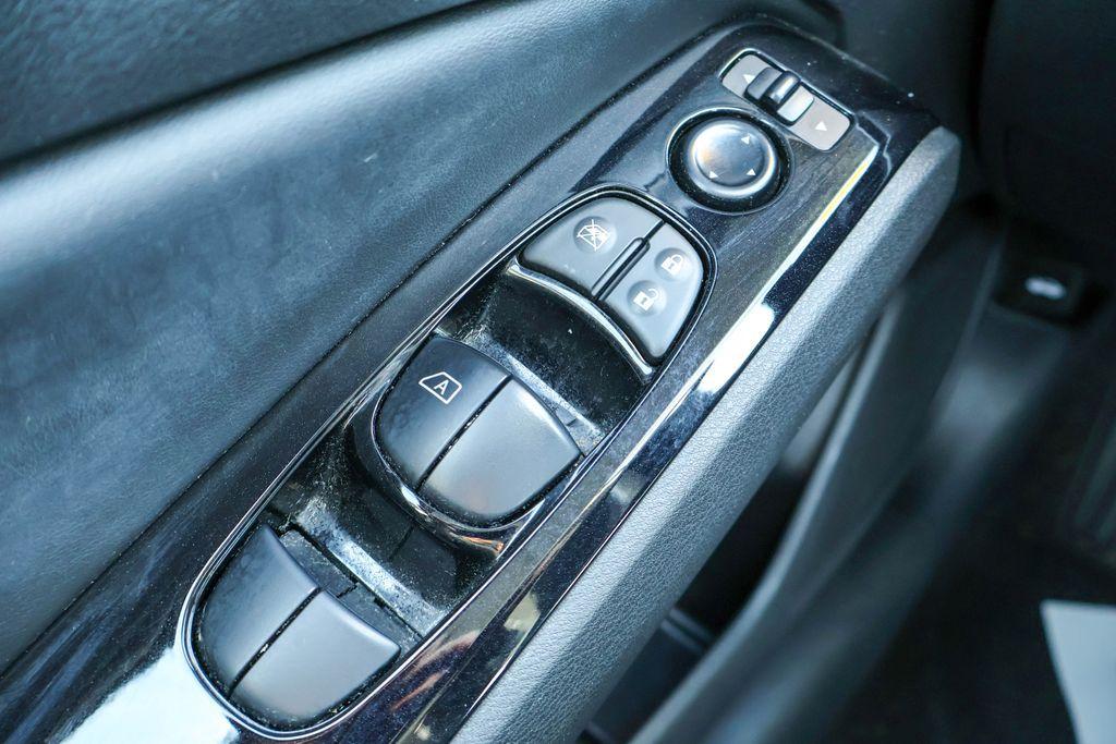 used 2023 Nissan Altima car, priced at $19,427