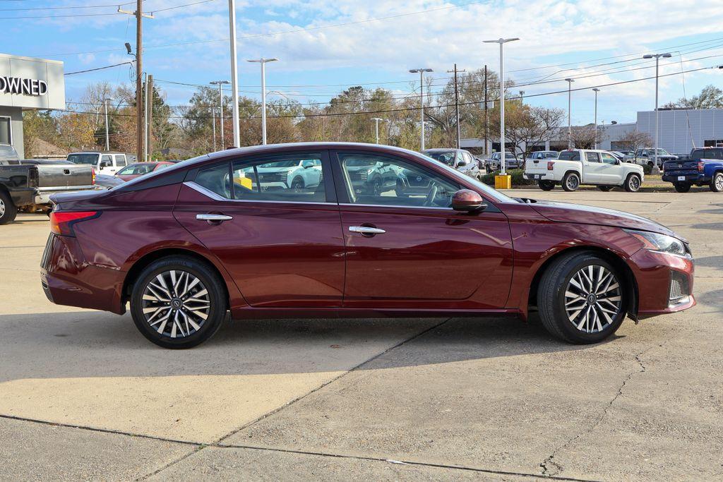 used 2023 Nissan Altima car, priced at $19,427