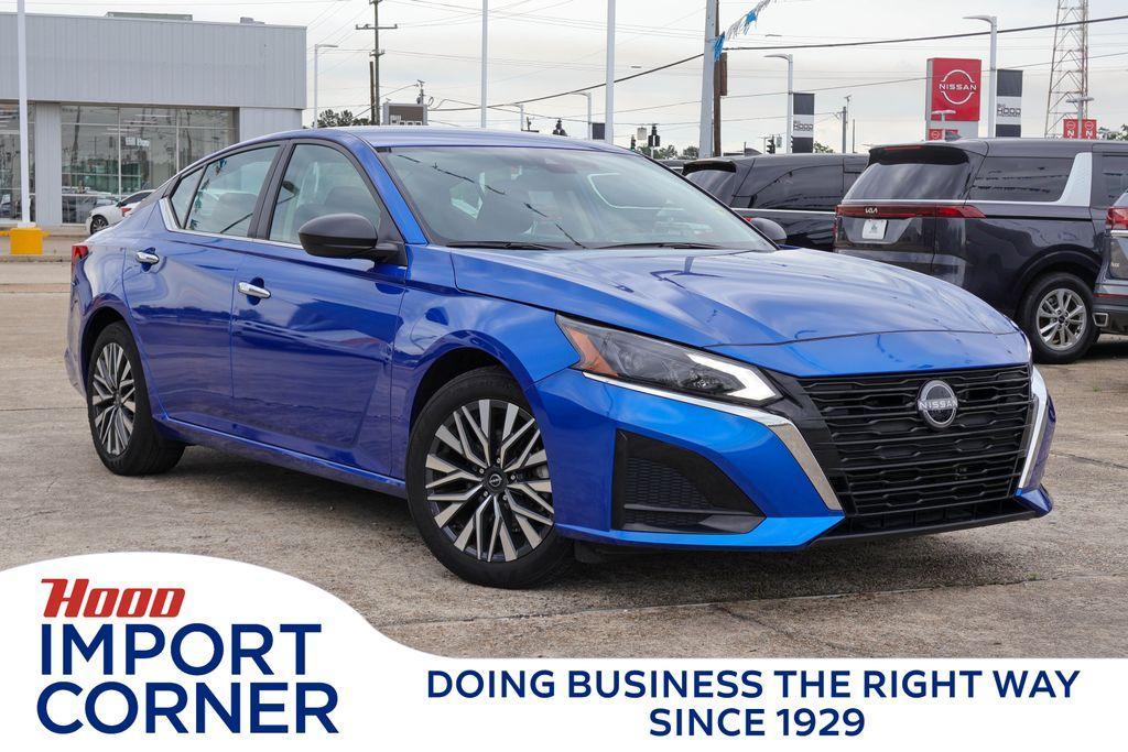 used 2025 Nissan Altima car, priced at $20,662