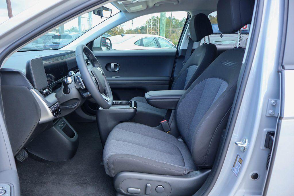 new 2025 Hyundai Venue car, priced at $23,637