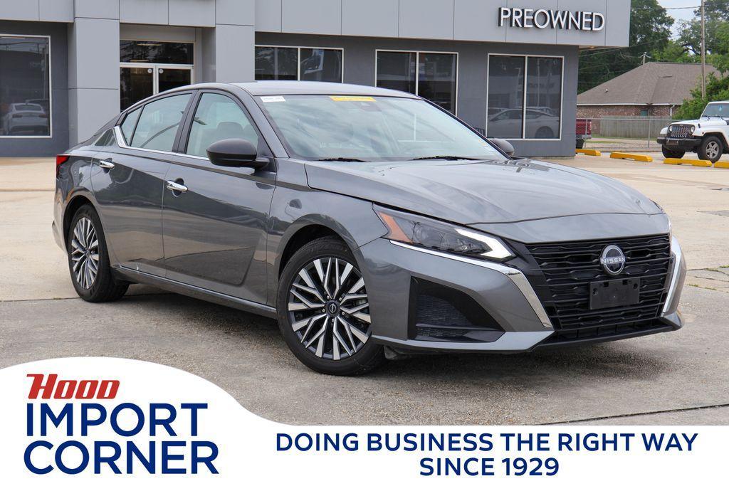 used 2025 Nissan Altima car, priced at $20,469