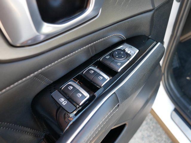 used 2023 Kia Sorento car, priced at $29,998