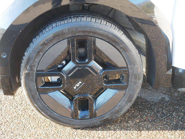 used 2025 Kia EV9 car, priced at $53,998
