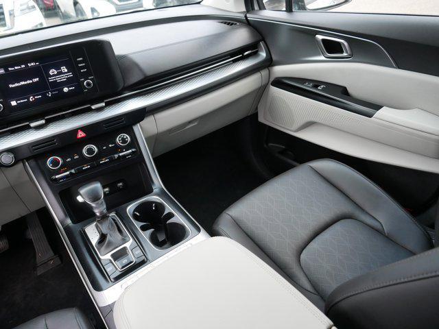 used 2022 Kia Carnival car, priced at $29,998