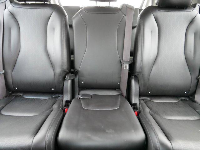 used 2022 Kia Carnival car, priced at $29,998