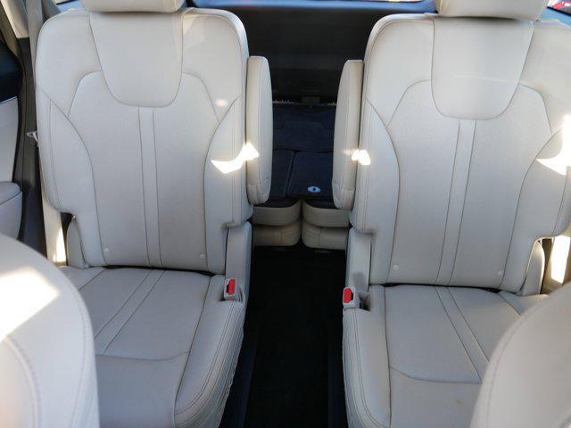 used 2023 Kia Sorento car, priced at $32,998