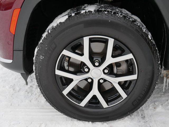 used 2025 Jeep Grand Cherokee L car, priced at $41,998