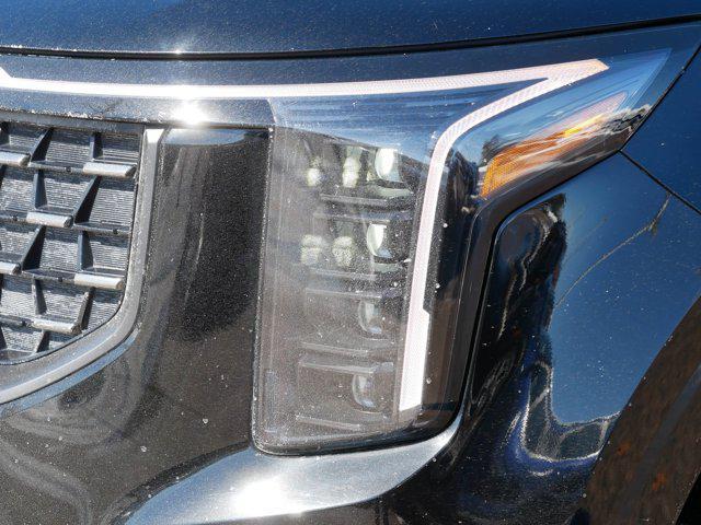 used 2025 Kia Carnival car, priced at $40,348