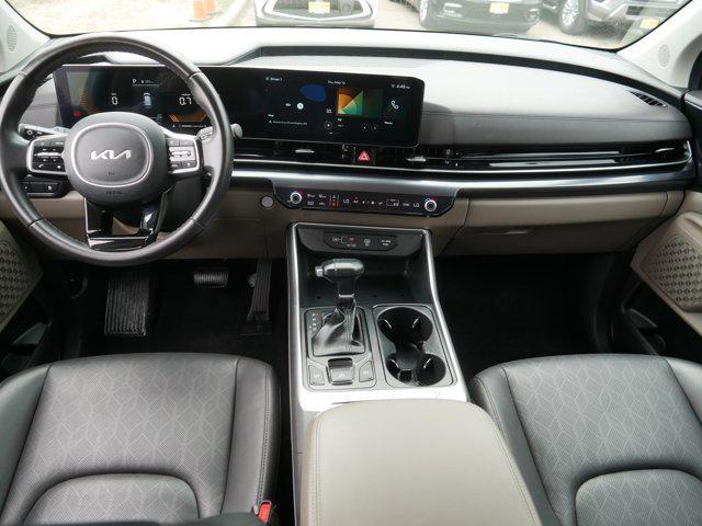 used 2025 Kia Carnival car, priced at $34,348