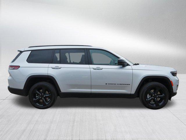 used 2025 Jeep Grand Cherokee L car, priced at $37,599