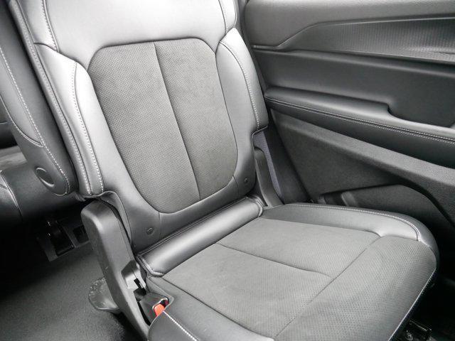 used 2025 Jeep Grand Cherokee L car, priced at $37,599