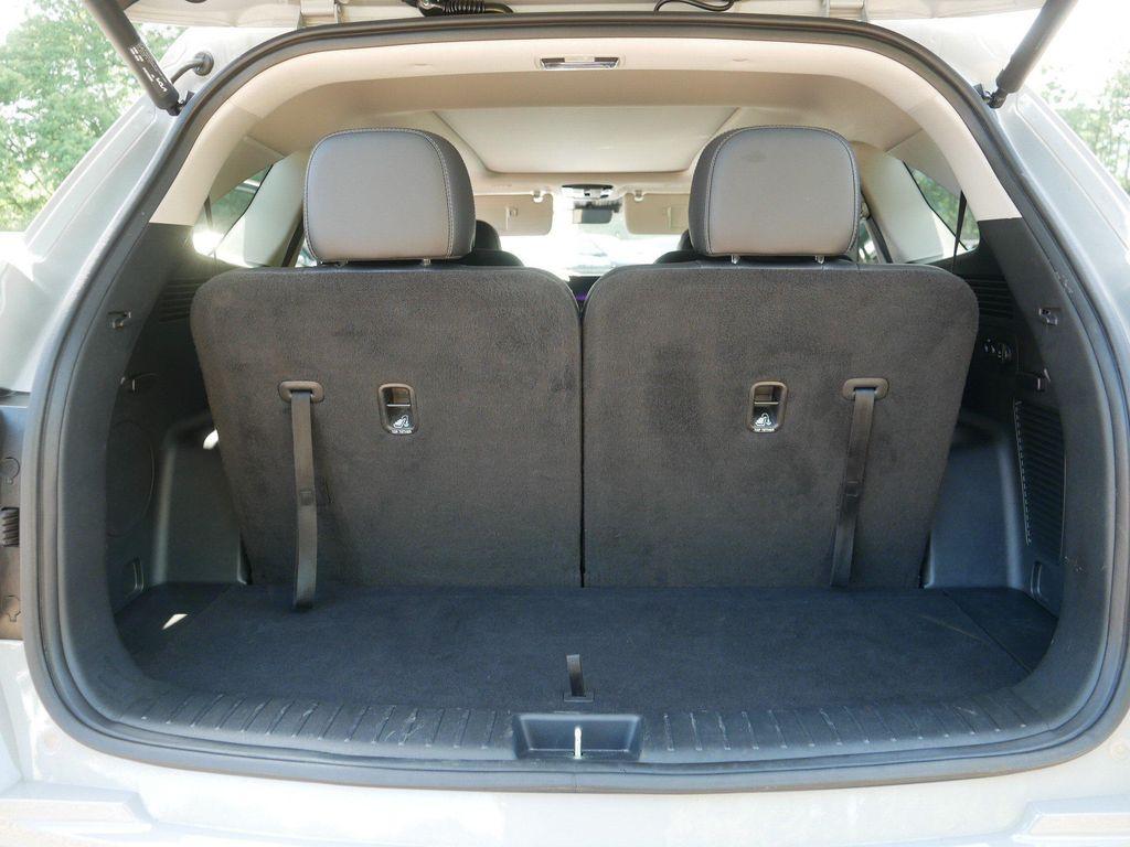 used 2023 Kia Sorento car, priced at $32,348