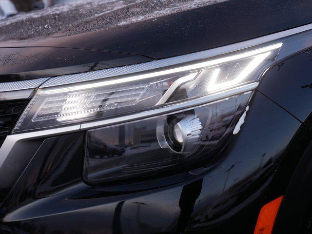 used 2023 Kia Seltos car, priced at $21,998