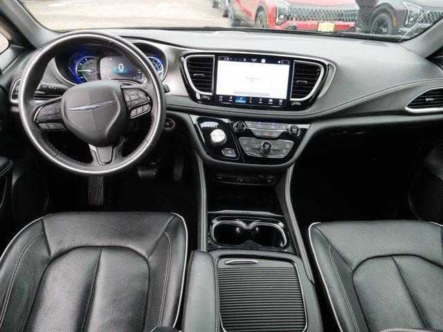 used 2021 Chrysler Pacifica Hybrid car, priced at $29,998