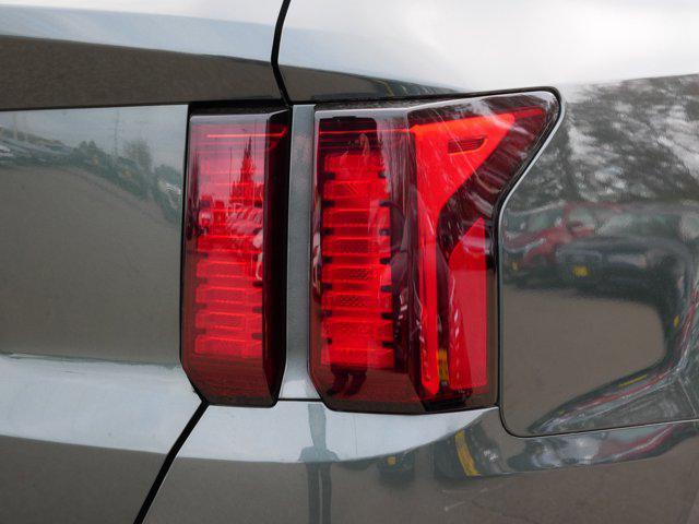 used 2022 Kia Sorento car, priced at $28,998