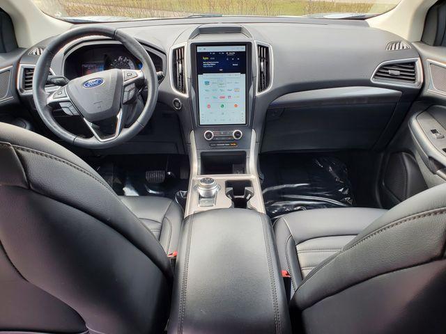 used 2024 Ford Edge car, priced at $26,900