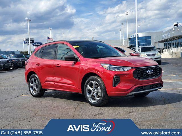 used 2024 Ford Escape car, priced at $25,900