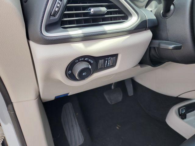 used 2023 Chrysler Pacifica car, priced at $25,900