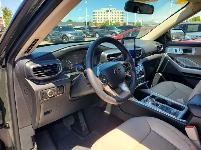 used 2024 Ford Explorer car, priced at $39,900