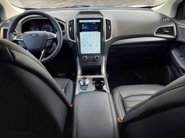 used 2024 Ford Edge car, priced at $27,500