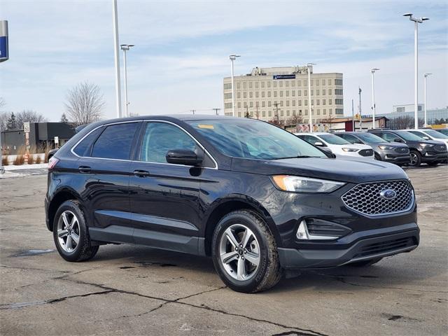 used 2024 Ford Edge car, priced at $24,900