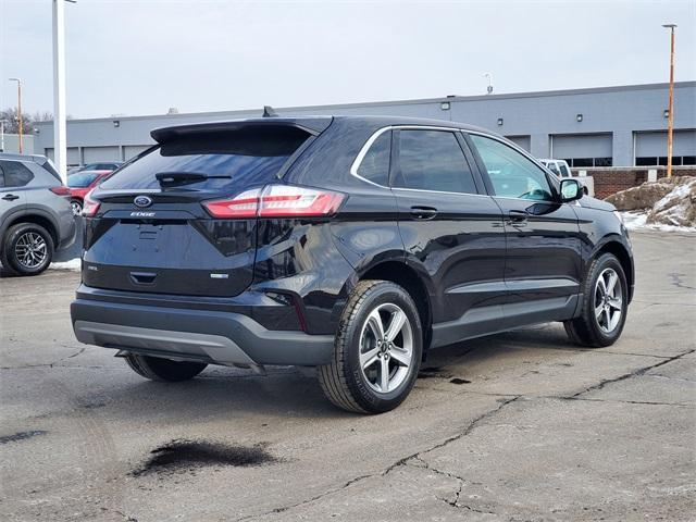 used 2024 Ford Edge car, priced at $24,900