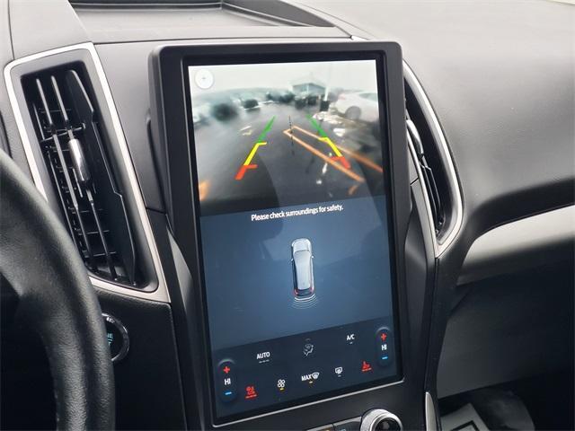 used 2024 Ford Edge car, priced at $22,900