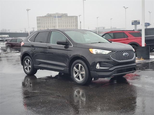 used 2024 Ford Edge car, priced at $22,900