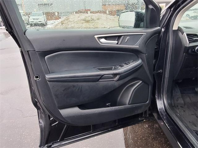 used 2024 Ford Edge car, priced at $22,900