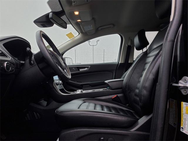 used 2024 Ford Edge car, priced at $25,900