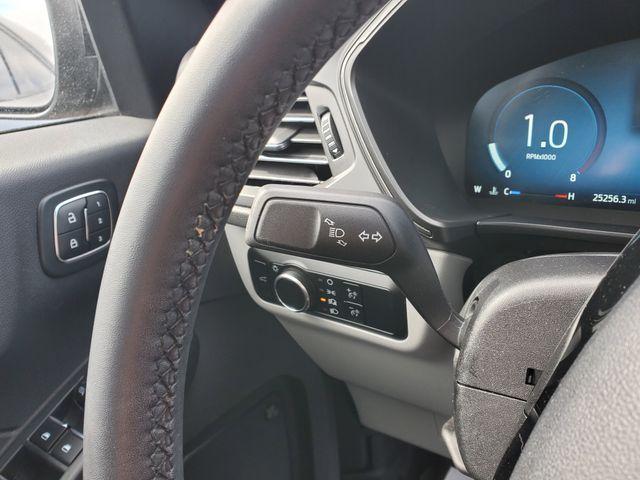 used 2023 Ford Escape car, priced at $22,900