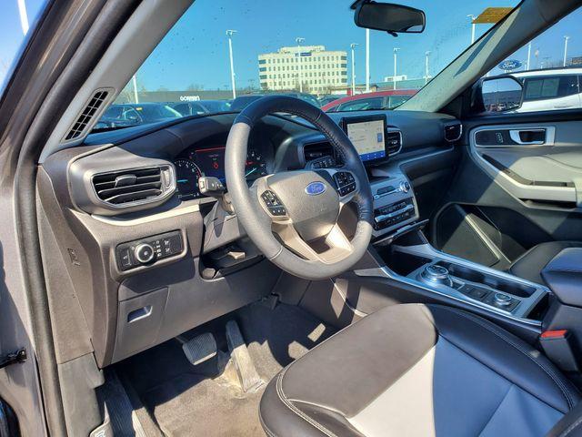 used 2023 Ford Explorer car, priced at $33,900