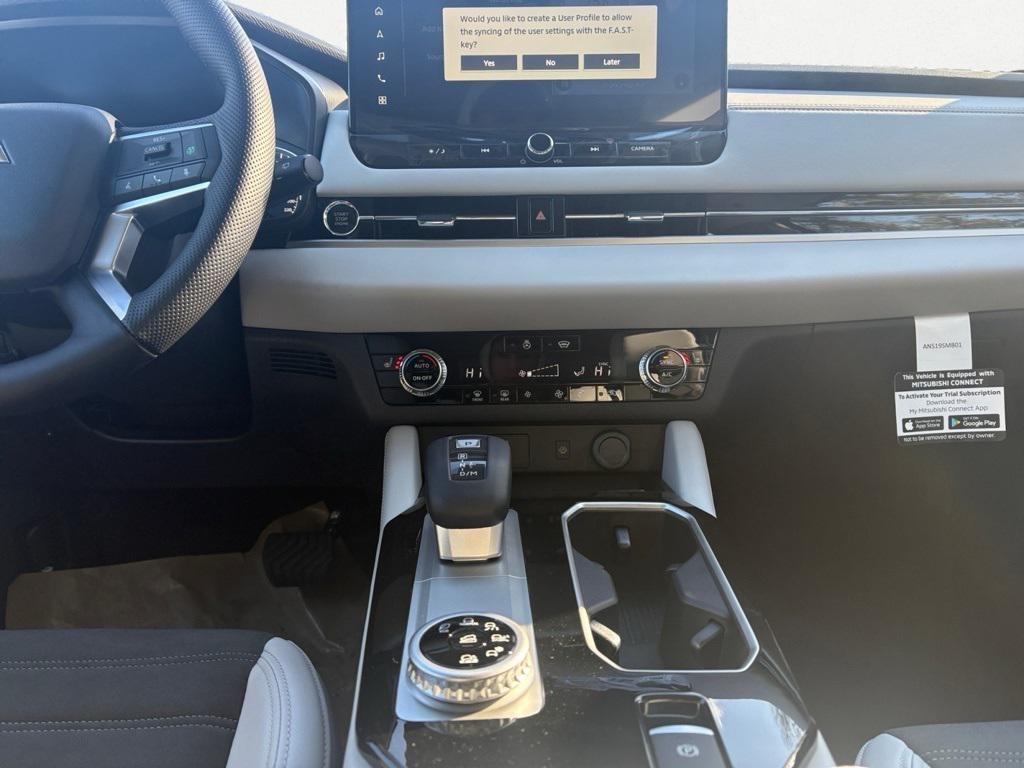 new 2026 Mitsubishi Outlander car, priced at $39,750