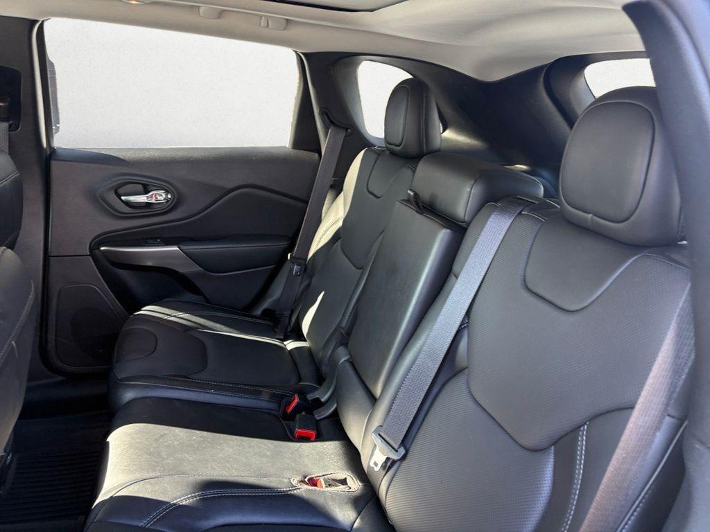 used 2022 Jeep Cherokee car, priced at $24,995