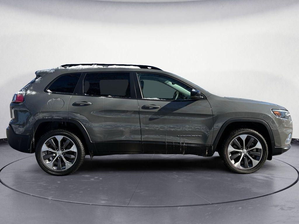 used 2022 Jeep Cherokee car, priced at $24,995