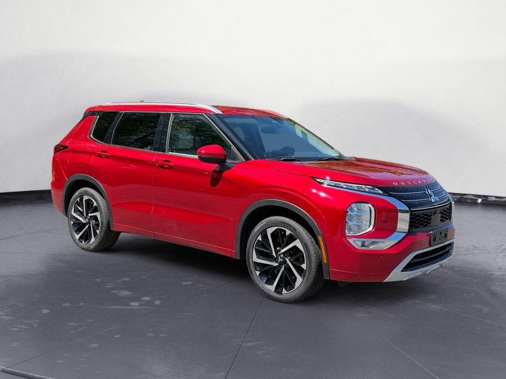 used 2022 Mitsubishi Outlander car, priced at $23,900